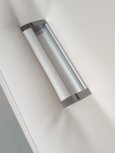 тумба для постельного белья. ручка