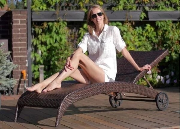 Шезлонг-лежак из иск ротанга Monaco (Монако) темно-коричневый BF