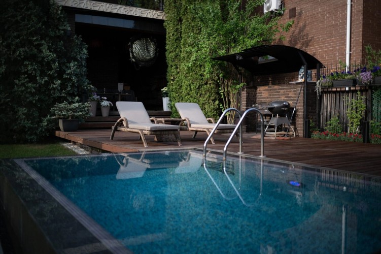 Fiji шезлонг лежак из искусственного ротанга BF