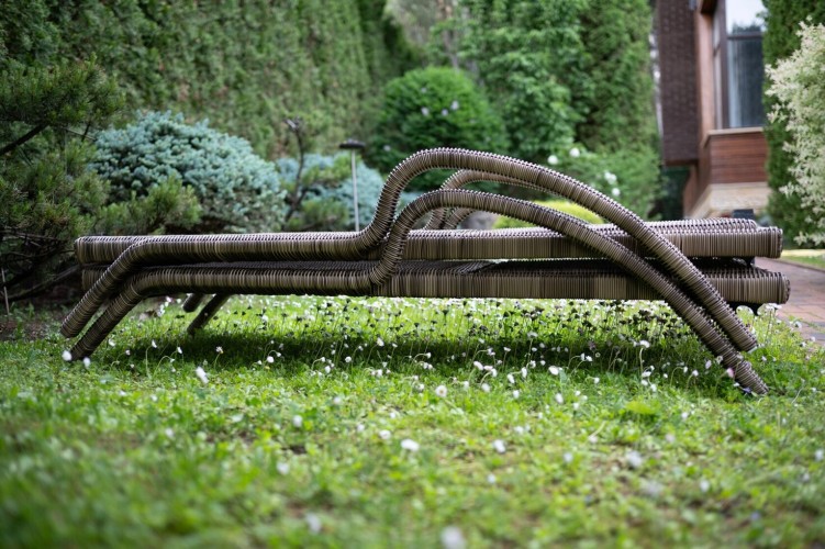 Fiji шезлонг лежак из искусственного ротанга BF