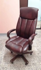 Кресло руководителя Прайм нат кожа коричневый/дерево МТГ кантри 